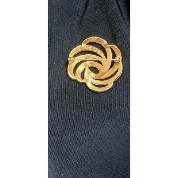 Vintage NAPIER Gold Tone Openwork Swirl Fashion Brooch Signed - Picture 3 of 5